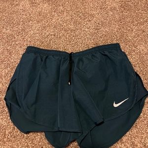 Nike drifit running shorts M
